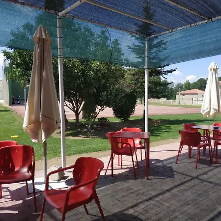 Hostal Restaurante La Concordia בית הארחה Fuentes Claras