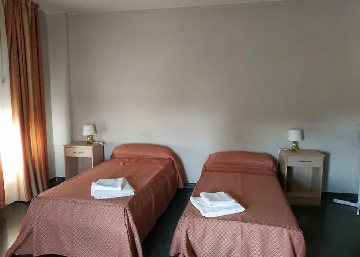 Hostal Restaurante La Concordia Fuentes Claras